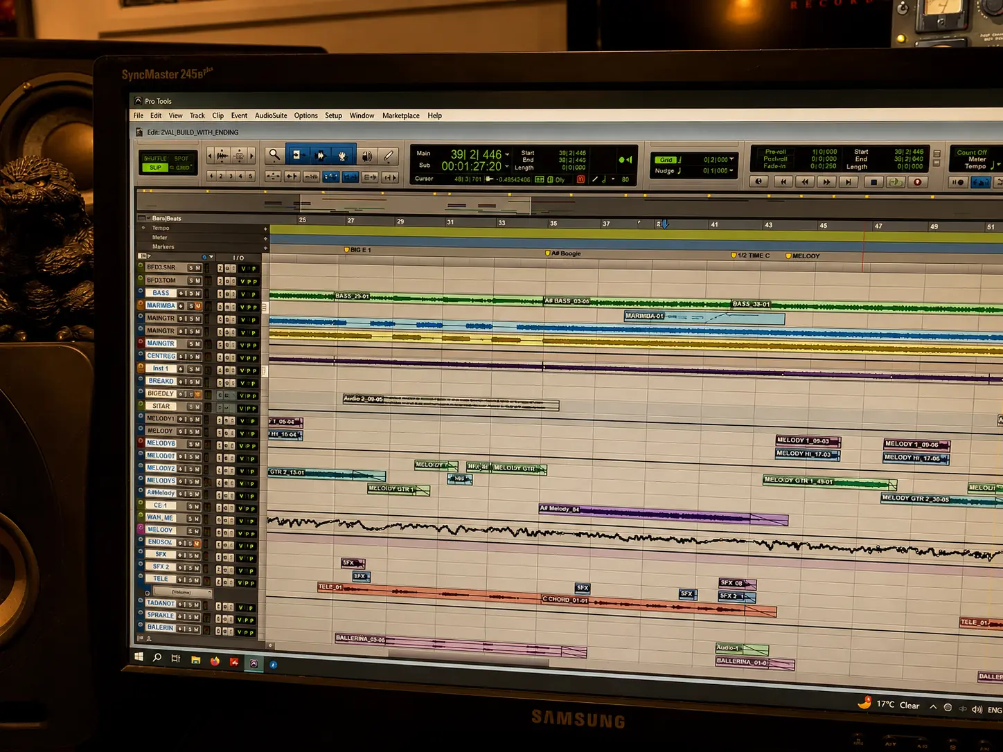 Mixing session on screen