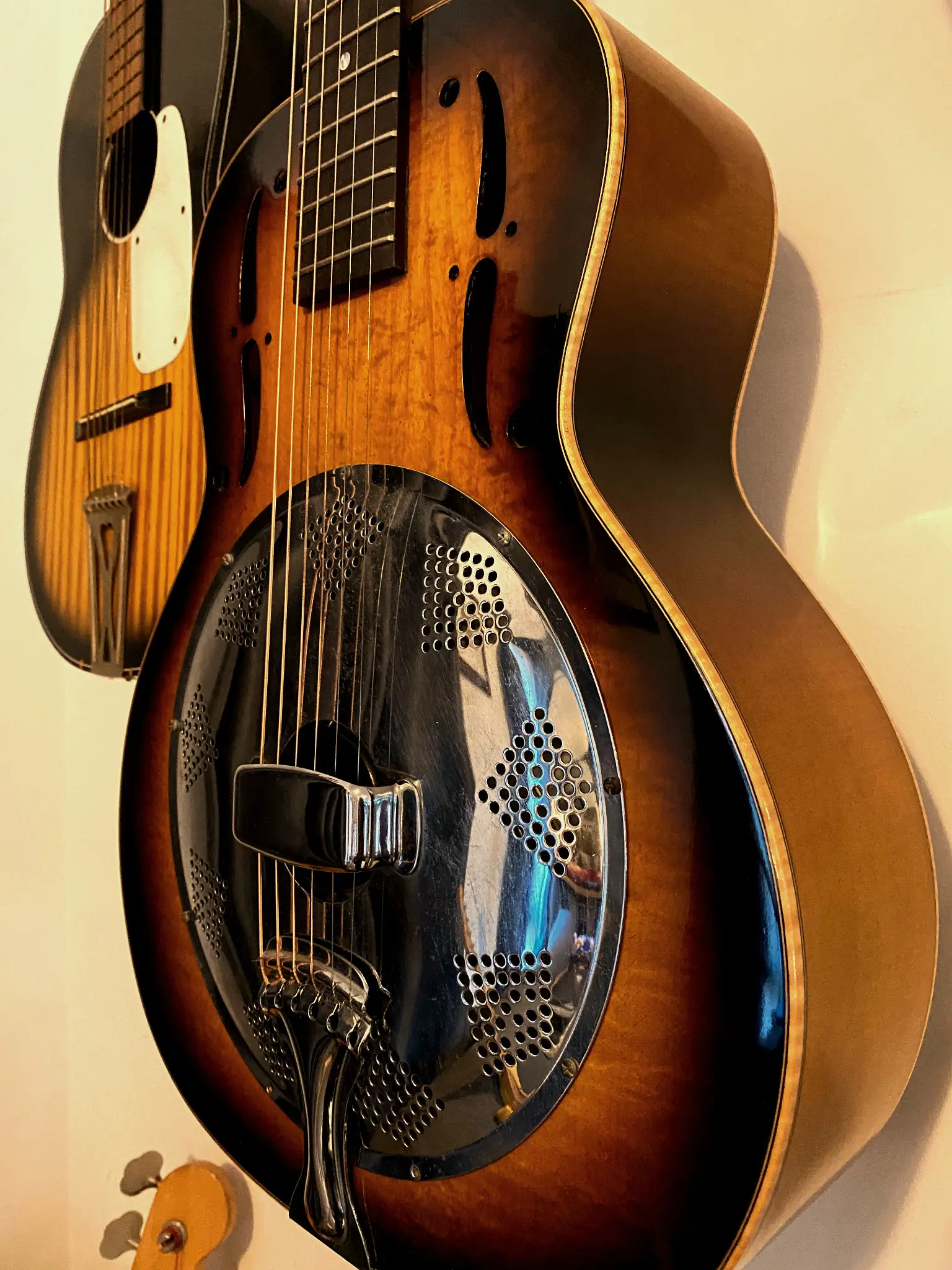 Resonator guitar detail